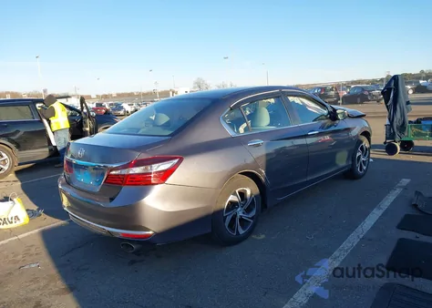 2017 Honda Accord Lx z USA, uszkodzony, nr VIN 1HGCR2F34HA192322